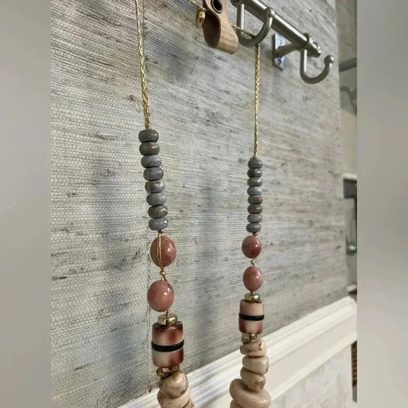 NWT new Anthropologie chunky stone statement necklace tan pink gray blue - Picture 5 of 9